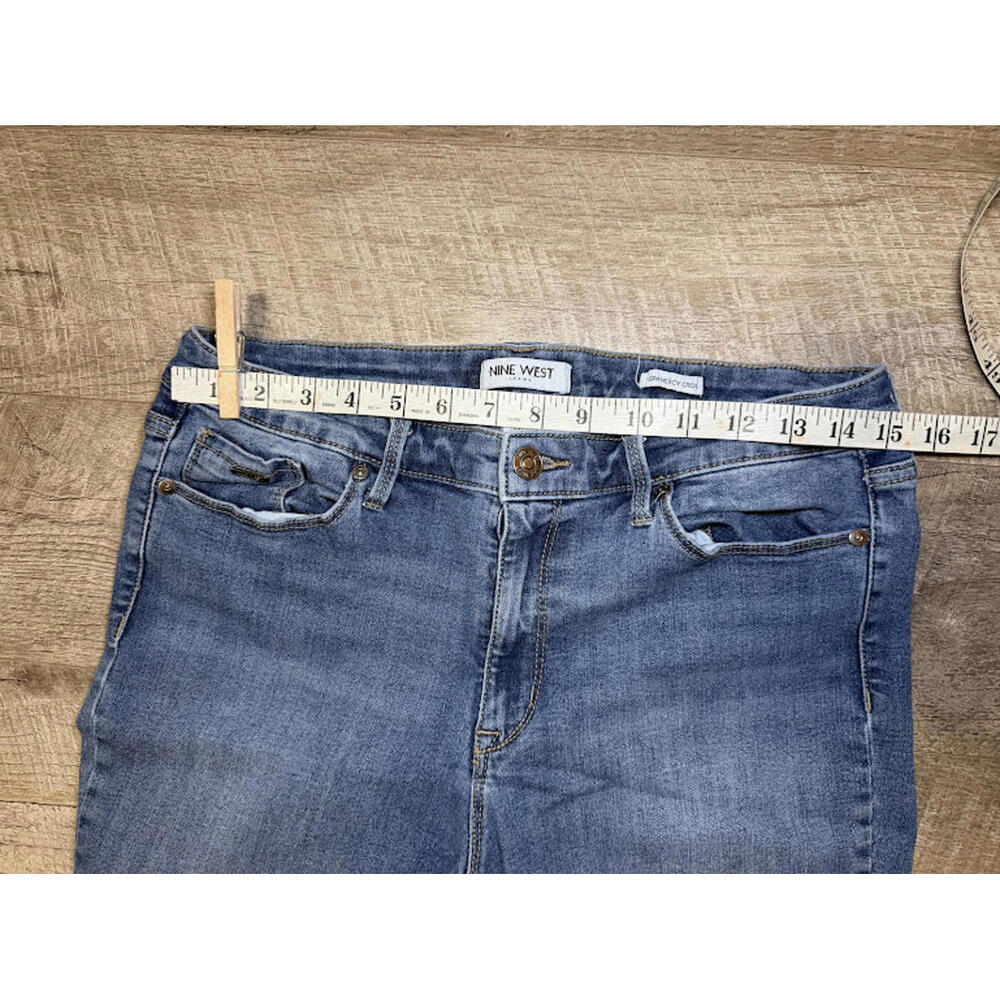 Nine West Women's Gramercy Crop Jean - Picture 6 of 12